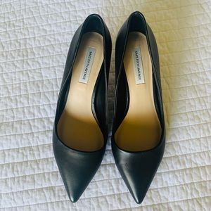 Saks Fifth Avenue Black Pumps, 7.5
